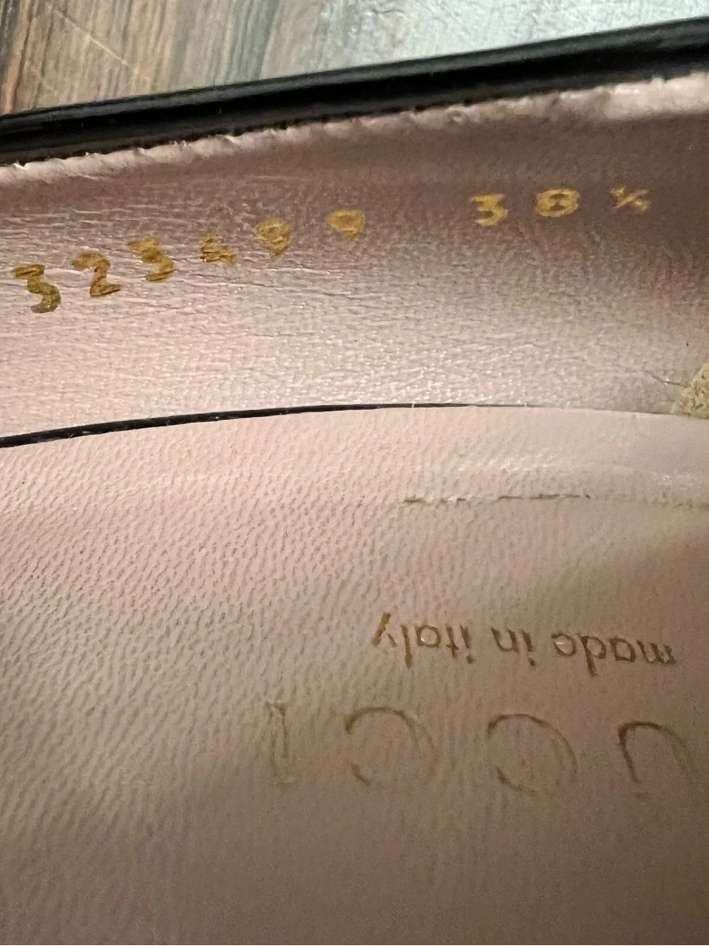 Gucci Black Patent Leather Pumps with Gold Horsebit